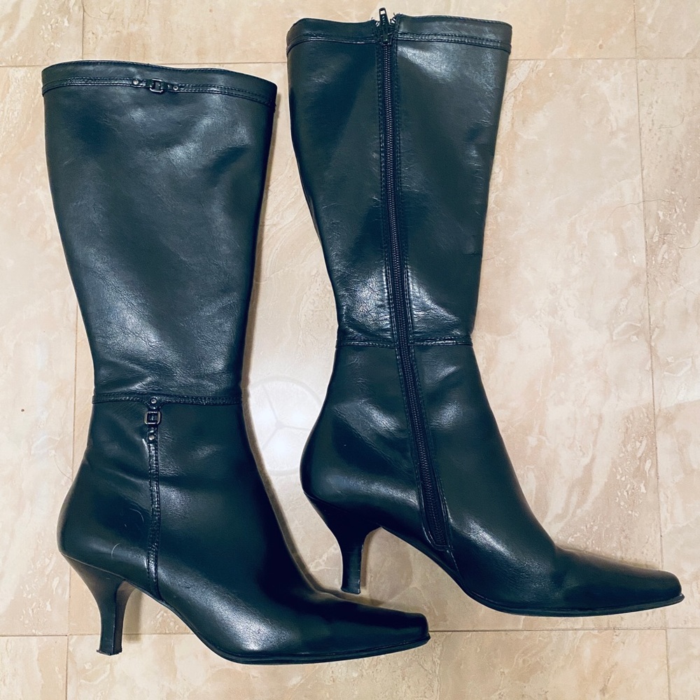 Liz Claiborne knee high kitten heel black leather boots size 8 1/2